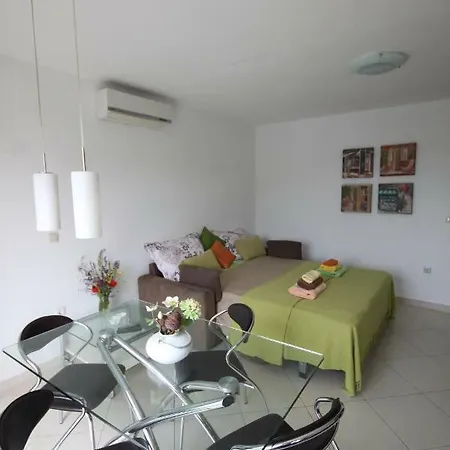 Apartment 'irena' In Kukci, Porec.